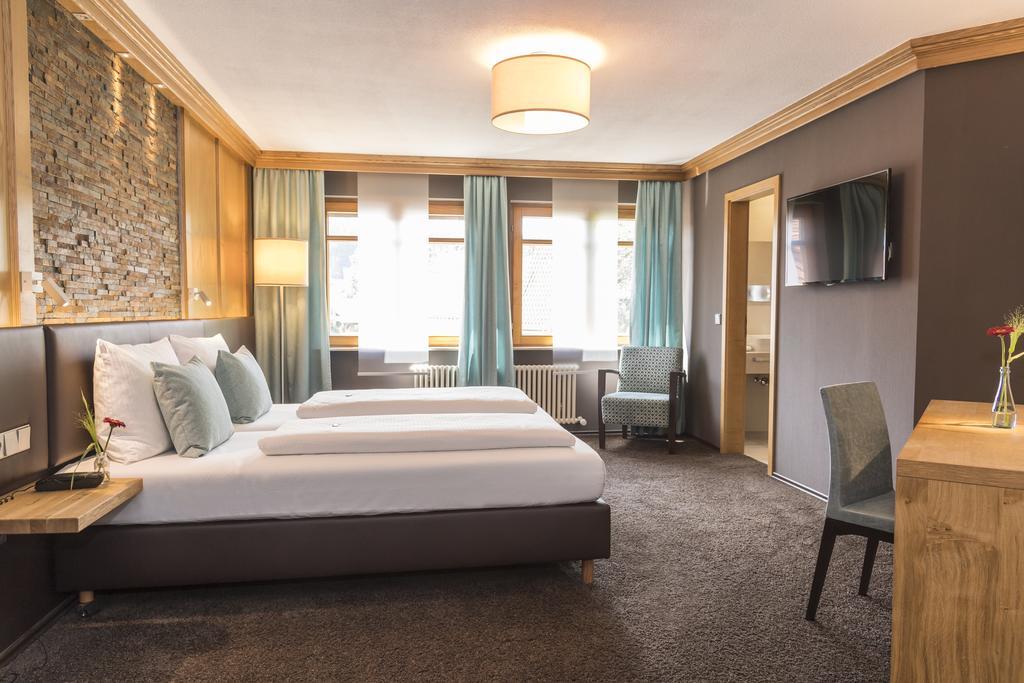 Hotel & Restaurant Becher Donzdorf Kültér fotó